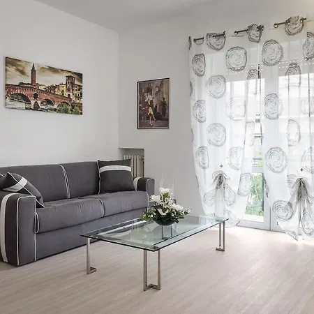 Flats4rent Maurizio 아파트 *